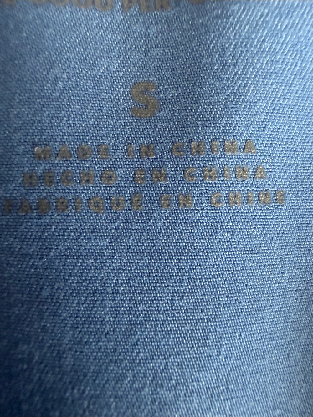 Fabletics Light Blue Scrub Set - Picture 4 of 4